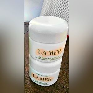 2 la mer creams, one the soft moisturizer and the regular moisturizer